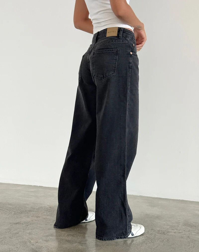 Low Rise Baggy Jeans in Black