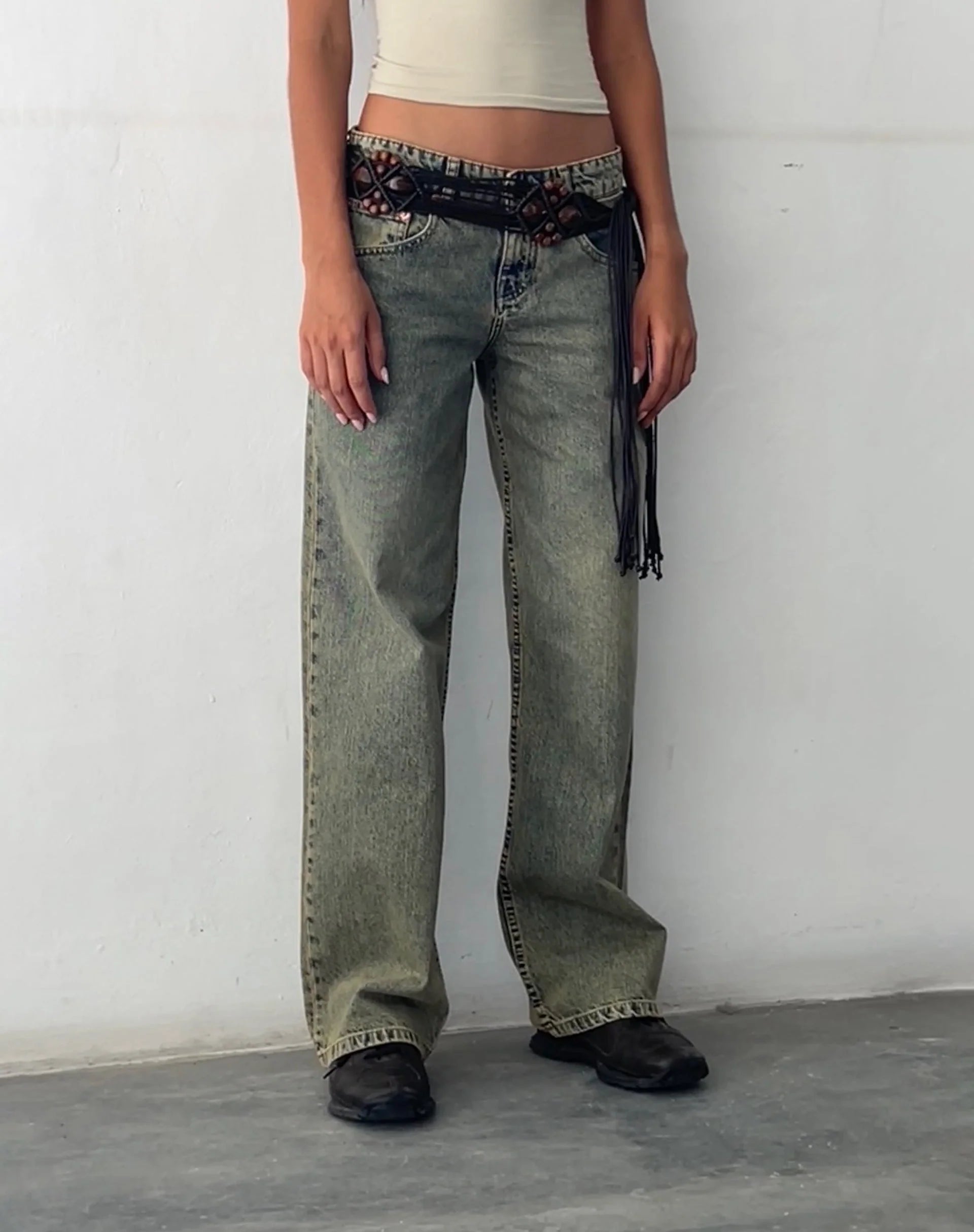 Low Rise Parallel Jeans in Sand Washed Blue
